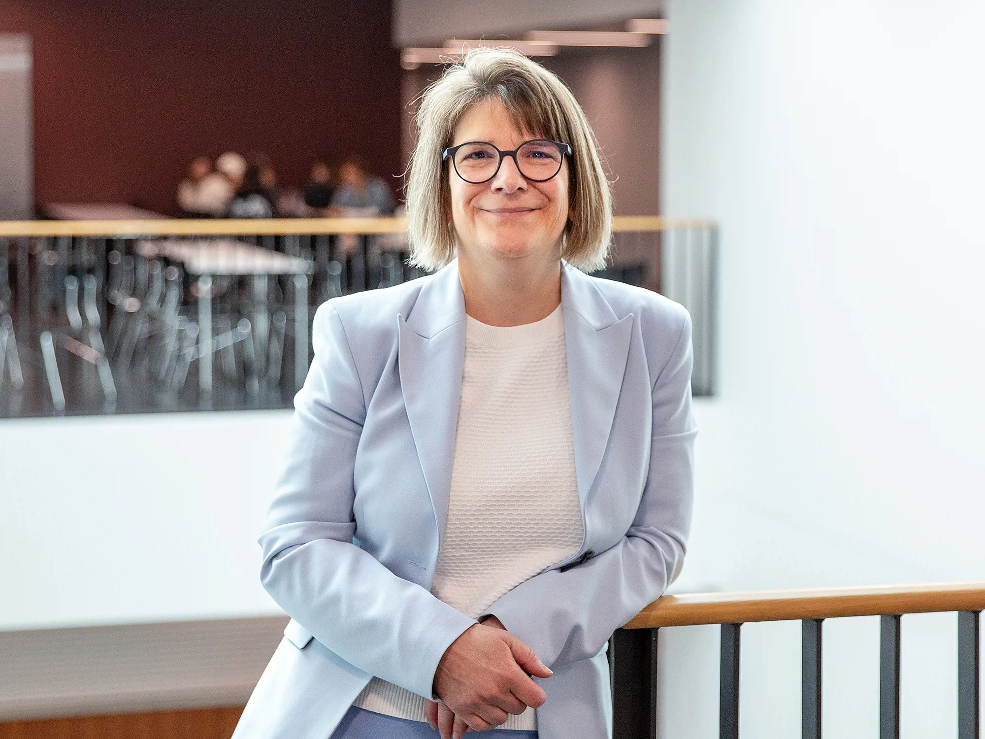 Andrea Schweizer ist Rektorin der PH Zürich. Sie hat Geschichte, Volkswirtschaft und Staatsrecht studiert sowie das höhere Lehramt absolviert und war als stellvertretende Rektorin der PH Bern unter anderem in der Weiterentwicklung der Hochschullehre tätig.