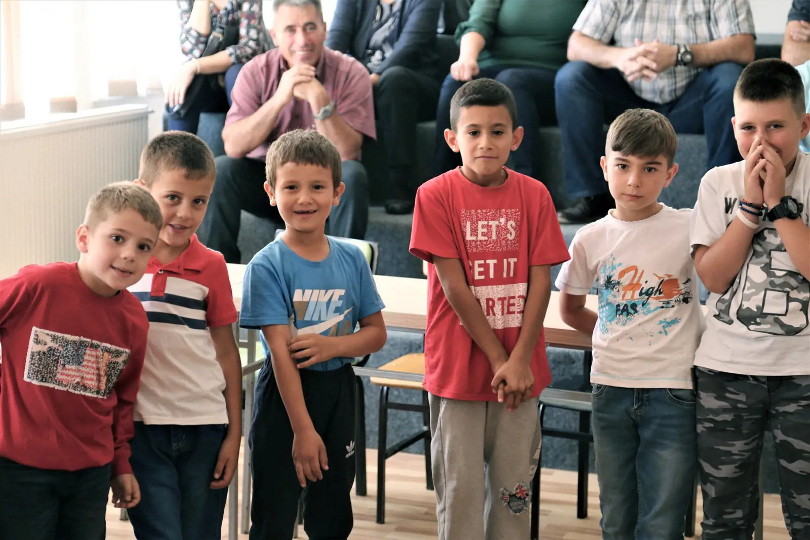 Six boys from a school in Kosovo are observed by teachers during a teaching sequence.
