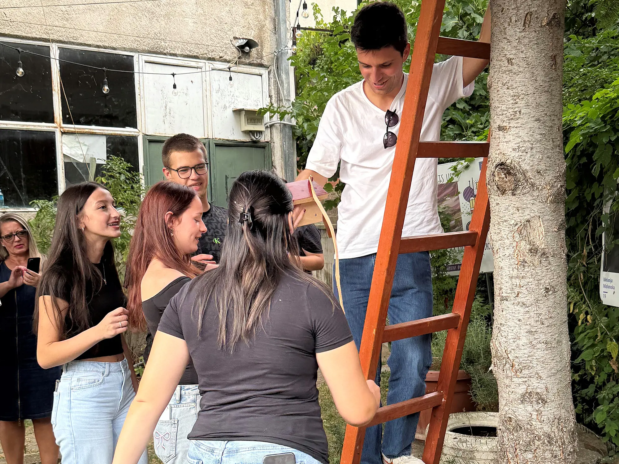 A local youth group installing bee hotels in North Macedonia as part of the project Sustainable Democratic Culture (SUDECU).