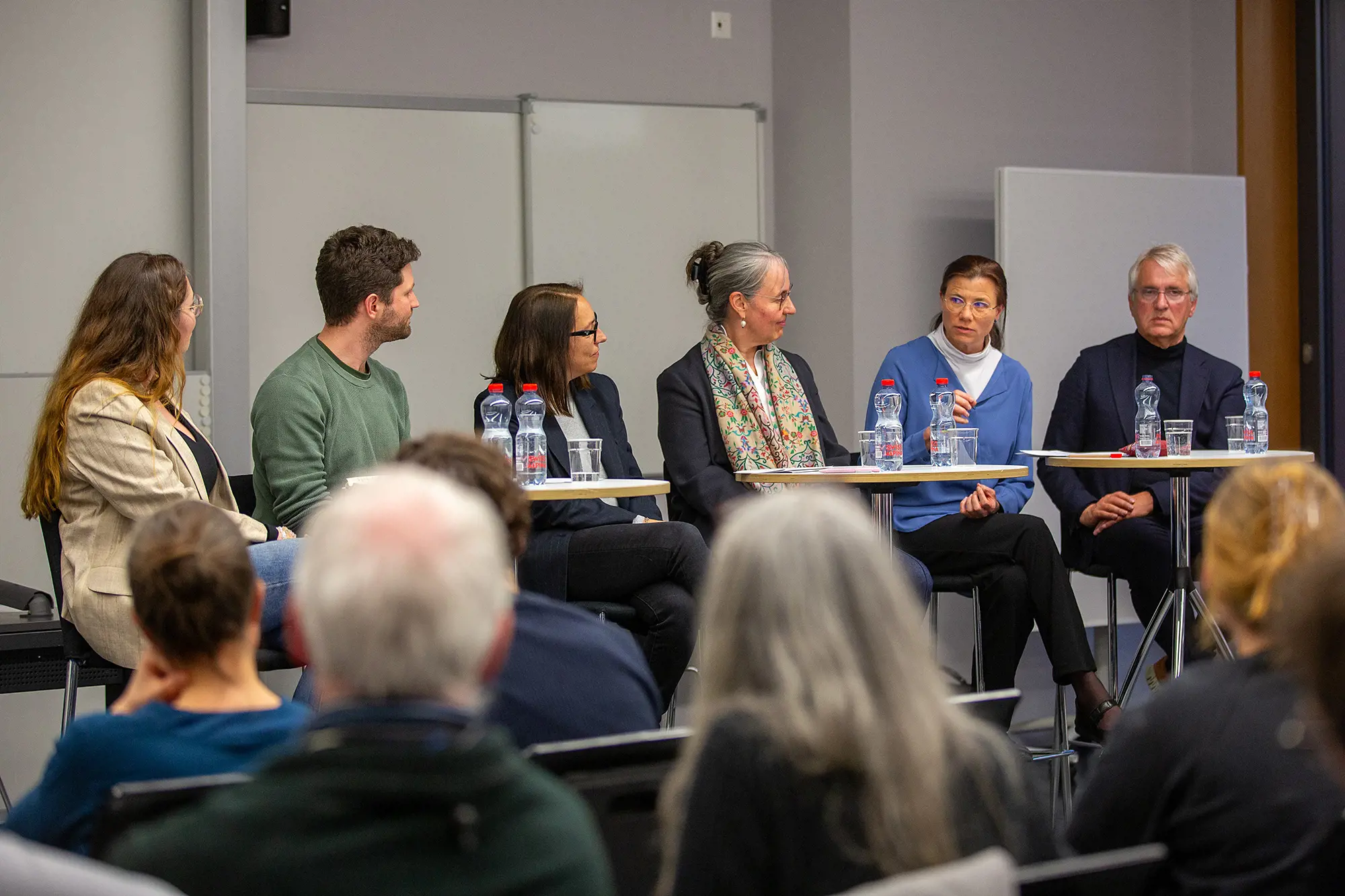The panel members (from left to right): Carolyn Werthmüller, Marco Dahinden, Wiltrud Weidinger, Christine Bieri Buschor, Carola Mantel and Jan Karel Verheij.