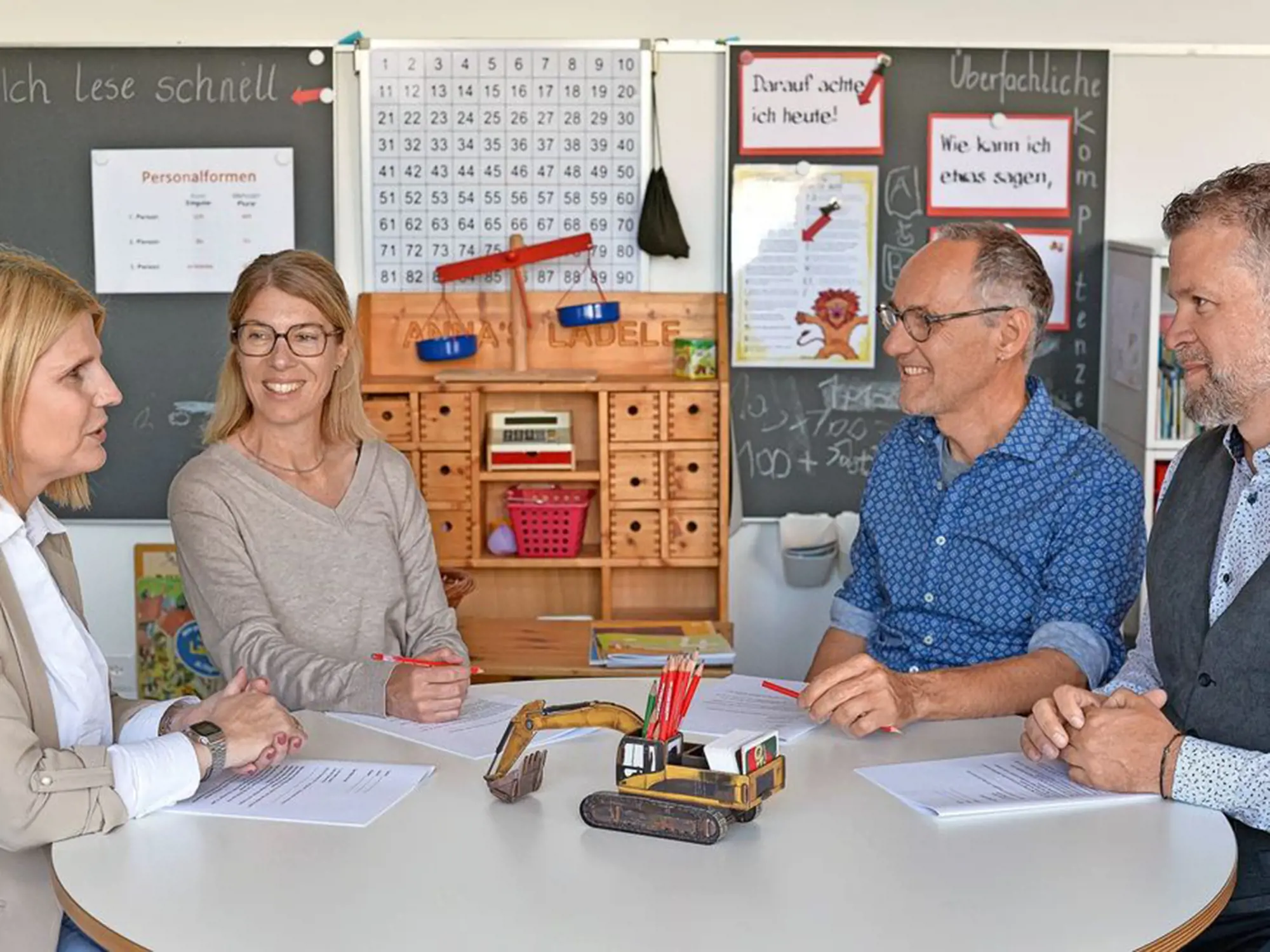 Das Learning Support Team im Fürstentum Liechtenstein mit Ariane Marxer, Selma Langthaler, Philipp Vogt und Stefan Langenegger (v.l.n.r.) bietet Schulteams unkomplizierte Hilfe an.